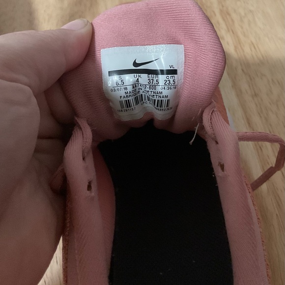 Nike Quest Women Sz 6.5 Rust Salmon Color Lightweight Mesh Running Shoes Sneaker - Picture 9 of 11